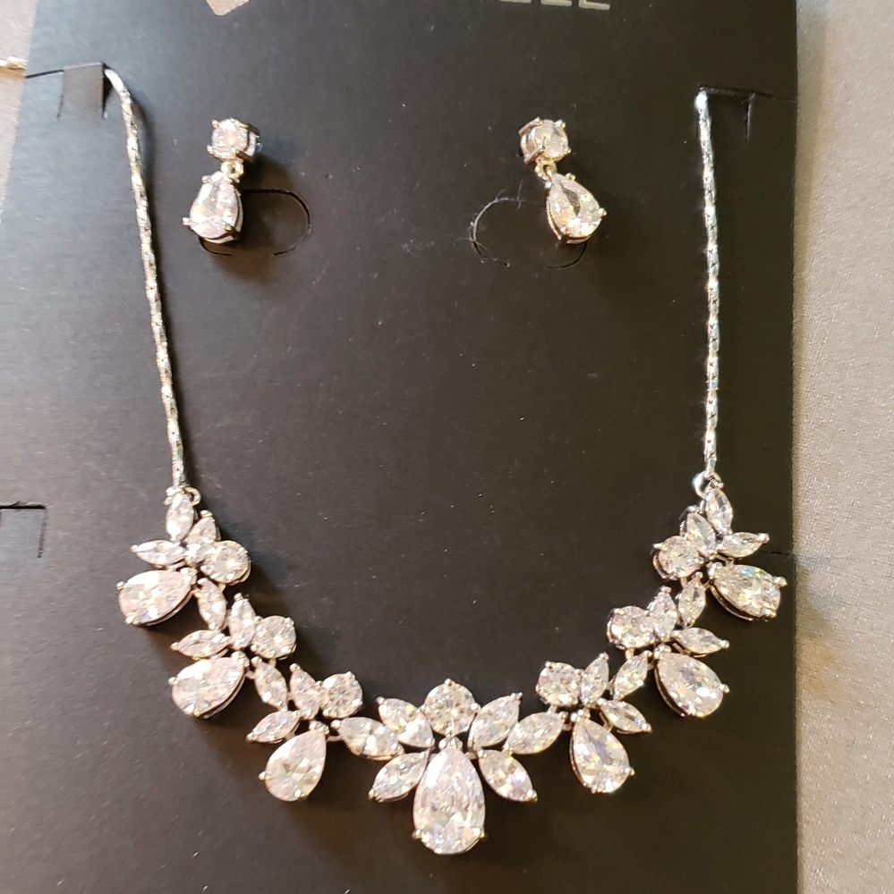 Mariell Cubic Zirconia Necklace and Earrings set Rhodium Plated NEW